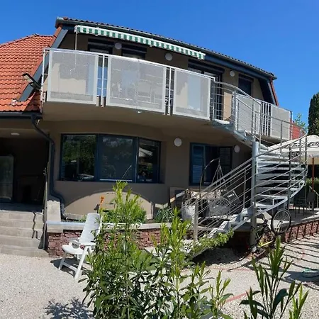 Szemesd6 Apartment *